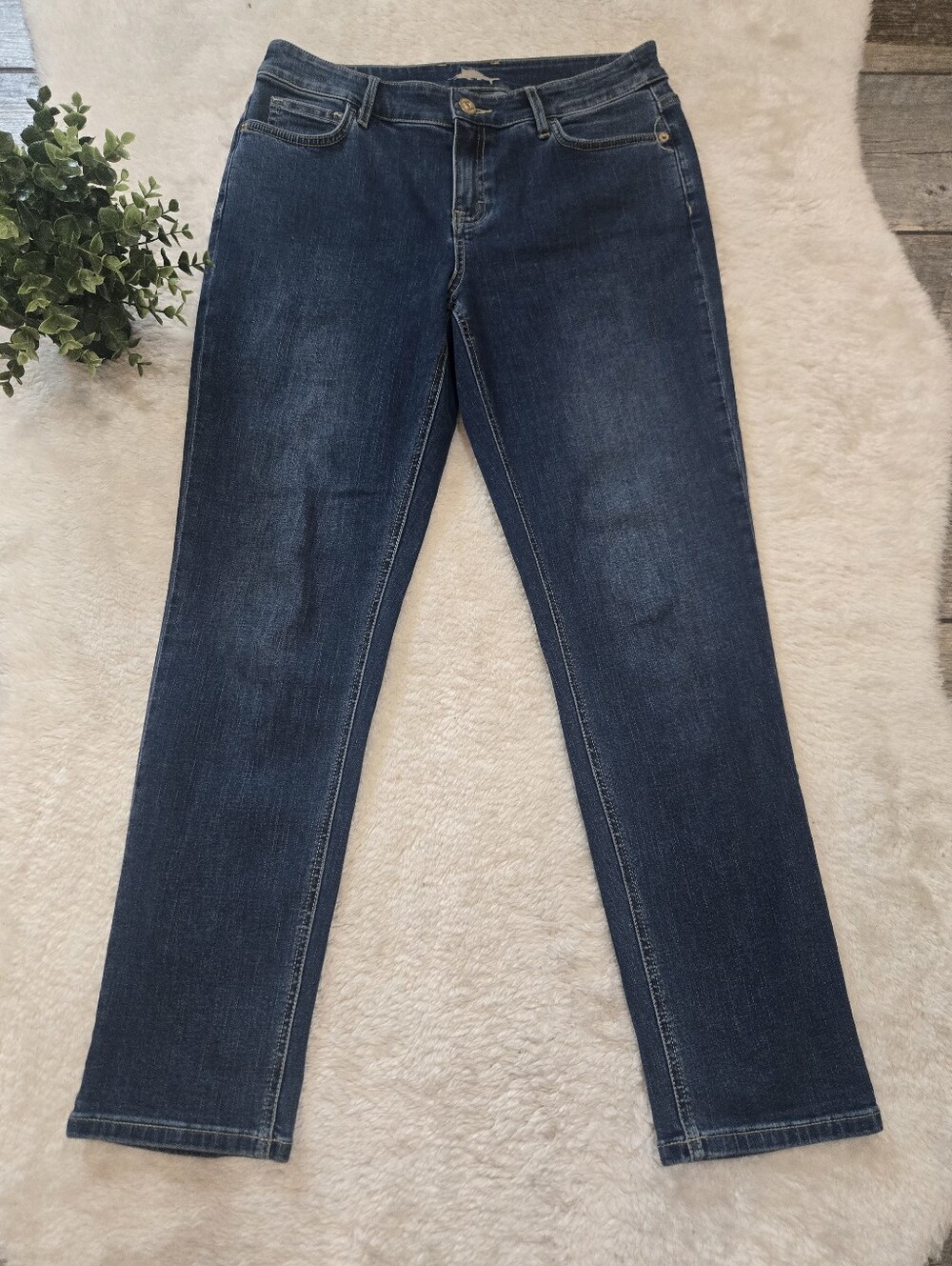 Tommy Bahama Mid-Rise Slim Preppy Nautical Casual Boyfriend Jeans, 8 / 29"